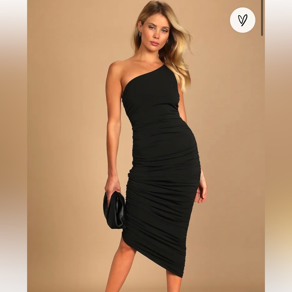 Total Appeal Black Ruched One-Shoulder Bodycon Midi Dress
